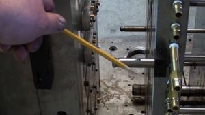 Инструментальный цех пресс-формы для пластика Падающий литник