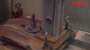 Алмазное сверление отверстий в бетоне. Способы крепления машины "с ноги".