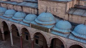 Зачем Кесем выдавала своих малолетних дочерей и внучек за старых пашей?