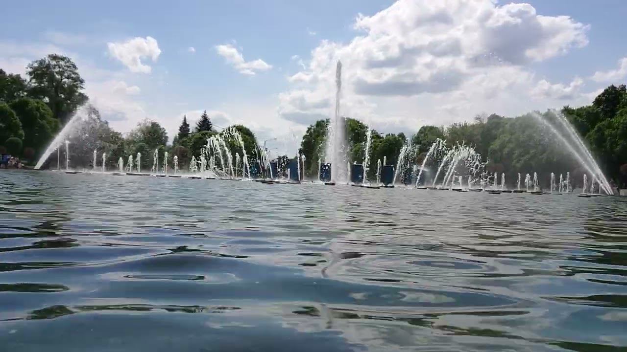 Фонтан в парке Горького