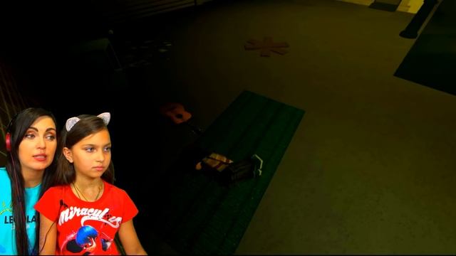 БЕДНАЯ и БОГАТАЯ Кого Выберет Новенький ? В школе Барби Roblox роблокс истории Валеришка смотреть онлайн