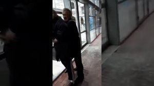 В ТОЛЬЯТТИ ОХРАННИК «ПОЛУЧИЛ ПО ЛИЦУ» ПЕРЦОВЫМ БАЛЛОНЧИКОМ..