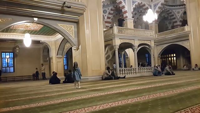 Бесподобный Азан в исполнении муэдзина центральной мечети Грозного Сердце Чечни