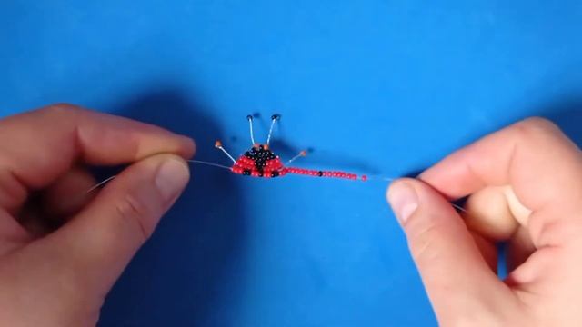 БОЖЬЯ КОРОВКА ИЗ БИСЕРА?Простая поделка из бисера #своими руками/ Ladybug from beads/DIY/Beading. смотреть онлайн