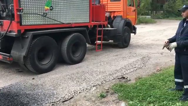 Установка для ямочного ремонта дорог струйно-инъекционным методом "HYDROG PATCHER PA-5000". смотреть онлайн