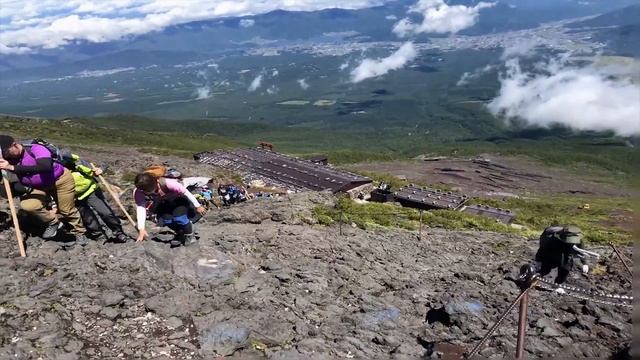 Невероятные приключения|Подъем на гору Фудзияма | 富士山 | MOUNT FUJIYAMA смотреть онлайн