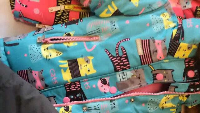 Видеообзор зимнего костюма на девочку "Котики" смотреть онлайн