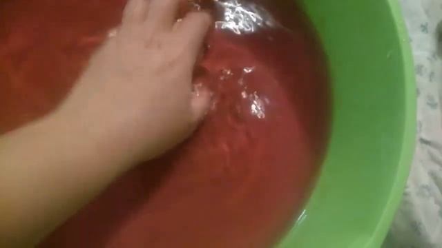 VLOG: Закладка перепелиных и куриных яиц в инкубатор смотреть онлайн