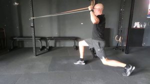 Тяга резины к лицу в выпаде