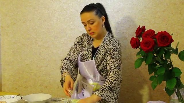 Салат пальчики оближешь.Салат Рафаэлло. Приготовление, рецепт.
