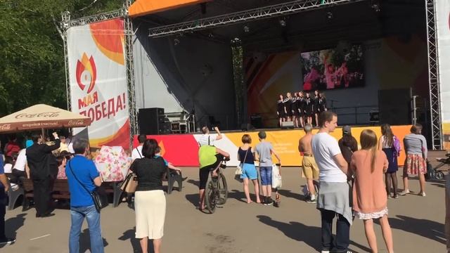 Спонсор Дня победы в Кузьминках русские блины смотреть онлайн