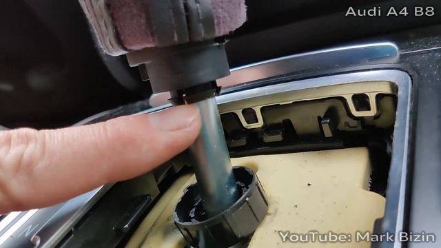 Замена ручки КПП на новую от рестайла Audi A4 B8 / New gearbox handle with from the restyle A4B8 смотреть онлайн