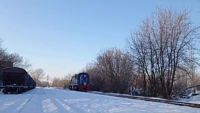 тепловоз ТЭМ7-0180 следует резервом смотреть онлайн