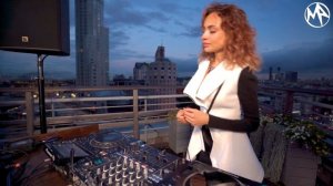 Lorensiya на крыше Яндекс для Miracle Amore