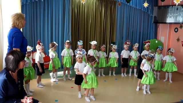 Детская песня. РОМАШКИ И БУКАШКИ