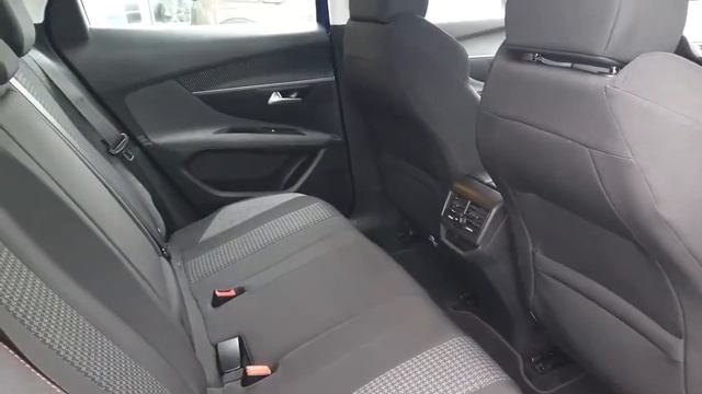 172MO150 Peugeot 3008 SUV Active Walkaround смотреть онлайн