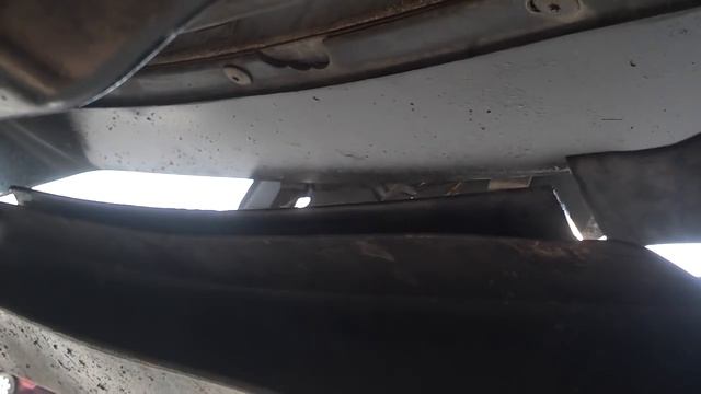 How to remove, replace or install the front bumper, Volvo 850, S70, XC70, etc. - VOTD смотреть онлайн