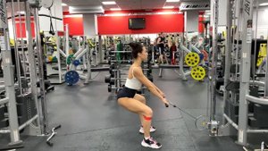 ПРИСЕДАНИЯ В КРОССОВЕРЕ