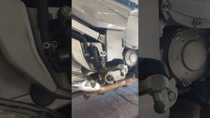 FJR 1300 Обслуживание лапки тормоза