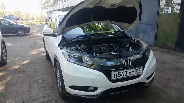 Обзор Honda Vezel X-L & Subaru XV i-L смотреть онлайн