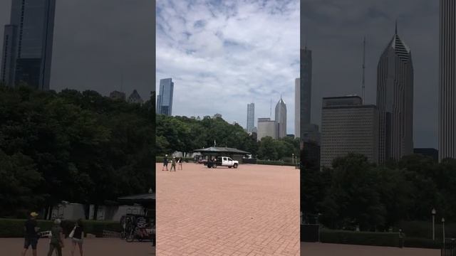 Buckingham Fountain in Chicago’s Grant Park, Chicago, IL