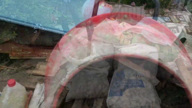 Бетонная дорожка - отмостка. Concrete path - blind area. смотреть онлайн