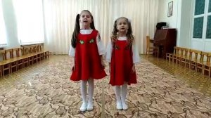песня, МА ДОУ № 44 , Бабушке я шепну на ушко Исполнители Сафронова Ольга 6 лет и Двурекова Вероник