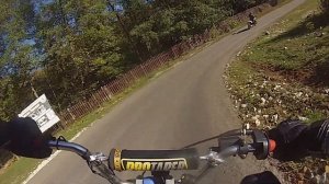 KTM 690 VS JMC 140 / Серпантин на питбайке / С мотардистами в горы