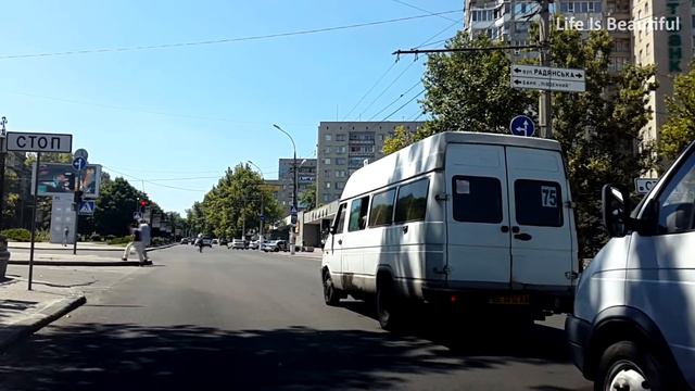 Пешеходы, как и водители, также нарушают ПДД смотреть онлайн