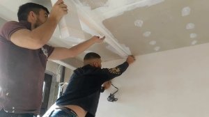 Заделка стыков гипсокартона бумажной лентой. Как заделать стыки гипсокартона серпянкой.