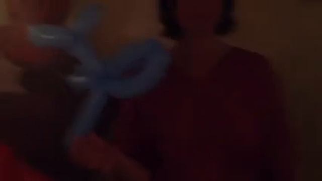 Конкурс с шариками для вечеринки! Прикольно! Contest with balloons for a party! Cool! смотреть онлайн