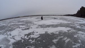 По первому льду за Щукой с Сергеем.
