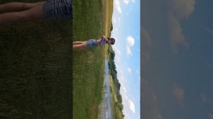 Отправились в поход и...
В описании сылка на видео моей сестры пж посмотри?