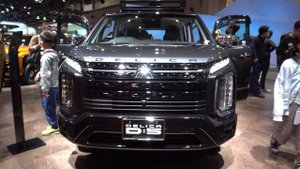 NEW 2023 MITSUBISHI DELICA D:5 Black - New Mitsubishi Delica 2023 - 新型三菱デリカ D:5 P 2023年モデル