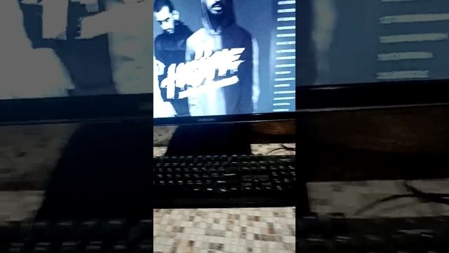 Басс в колонке 250 Вт !!!! строго Опасно!!!! не включать дома!!!!!!! смотреть онлайн