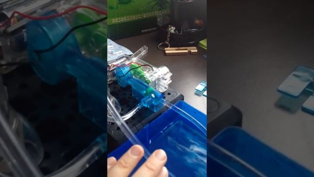 Научный опыт 38807N "Водный насос" ТМ "Connect them all" смотреть онлайн