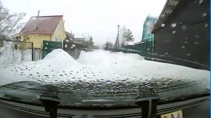 Санта Фе Классик на даче по заваленой снегом дороге