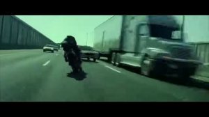 Тринити за рулем мотоцикла  Матрица Перезагрузка - М.Шуфутинский "Казачка"