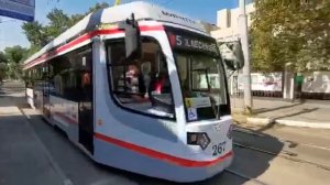 В Краснодаре вышел на линию трамвай нового поколения "Кубань"