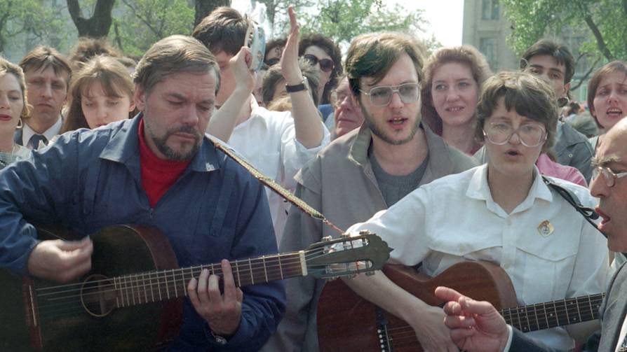 Студия А. Васина-Макарова на Театральной площади в День Победы 9 Мая 1996 г.