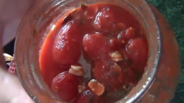 СОЛИМ ПОМИДОРЫ в томатном соке ПЕРЕСОЛ по домашнему смотреть онлайн