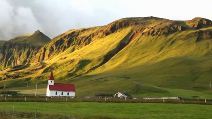 Iceland смотреть онлайн