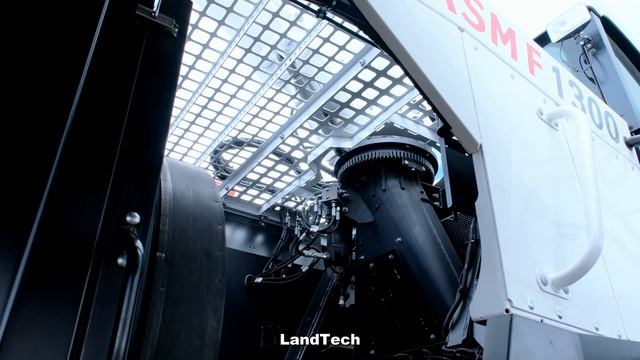 Новый Российский кормоуборочный комбайн RSM F 1300 - когда не хватает ДОН-680М! Обзор!