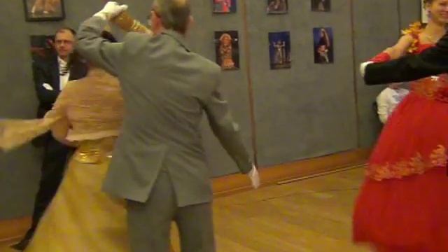 Венгерский бальный на Покровском балу. www.rpu- dance.ru смотреть онлайн