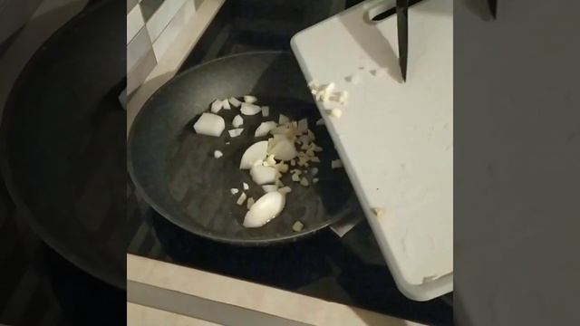Куриное филе с грибами в сметане/ курица в сметане
