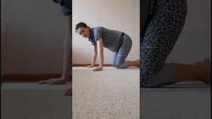 Легкая зарядка для беременных. Чем занять утро. Упражнения при беременности.