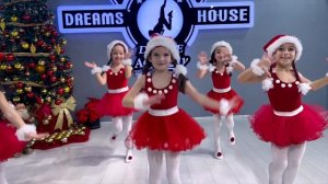 Merry Christmas Dance by Little Girls