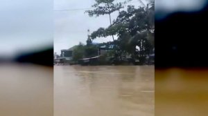 A terrible flood sweeps away 3 villages at once! Natural disaster in Java, Indonesia