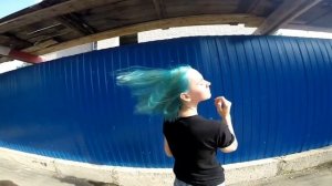 волосы на ветру