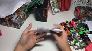 РАСПАКОВКА ПОДАРКОВ С ТУРНИРА / ПОДАРИЛИ SAMSUNG и TAKARA TOMY / Бейблэйд Бёрст / Beyblade Burst